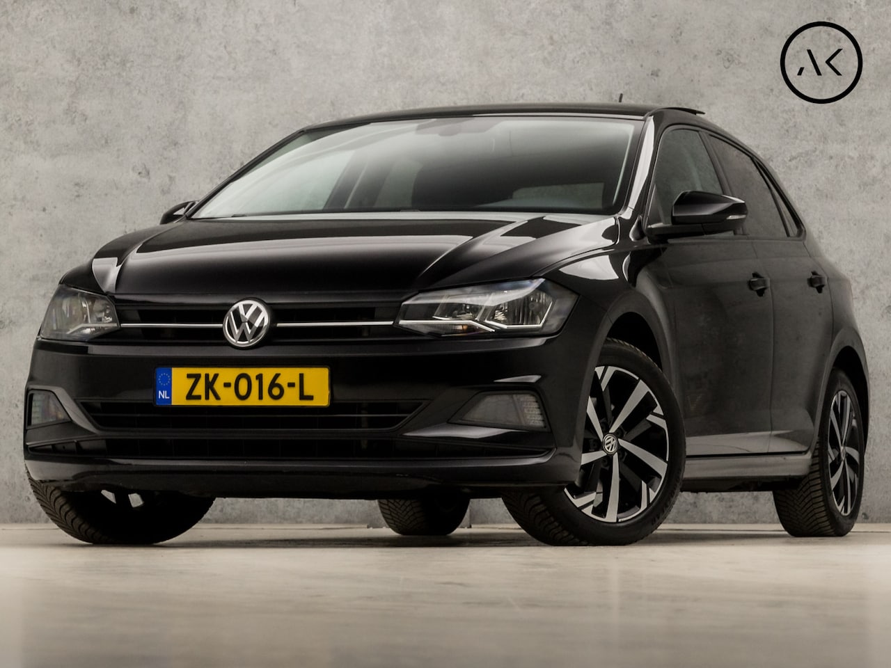 Volkswagen Polo - 1.0 TSI Beats Sport Automaat (SCHUIDAK, APPLE CARPLAY, GROOT NAVI, CLIMATE, BEATS AUDIO, L - AutoWereld.nl