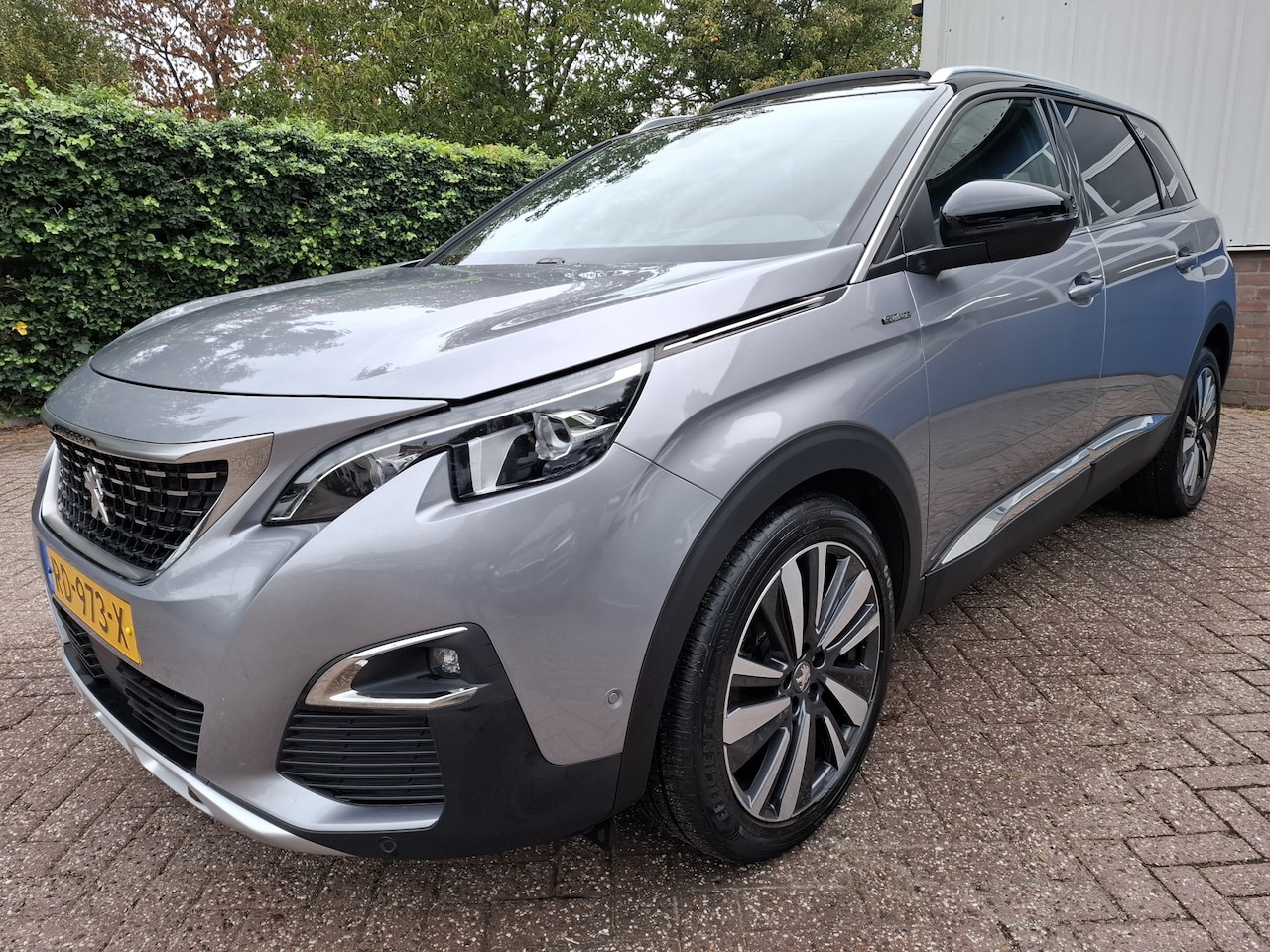 Peugeot 5008 - 1.6 e-THP GT-Line CLIMAT/CRUISE/PDC/PANODAK/LED/7-PERSOONS 165PK - AutoWereld.nl