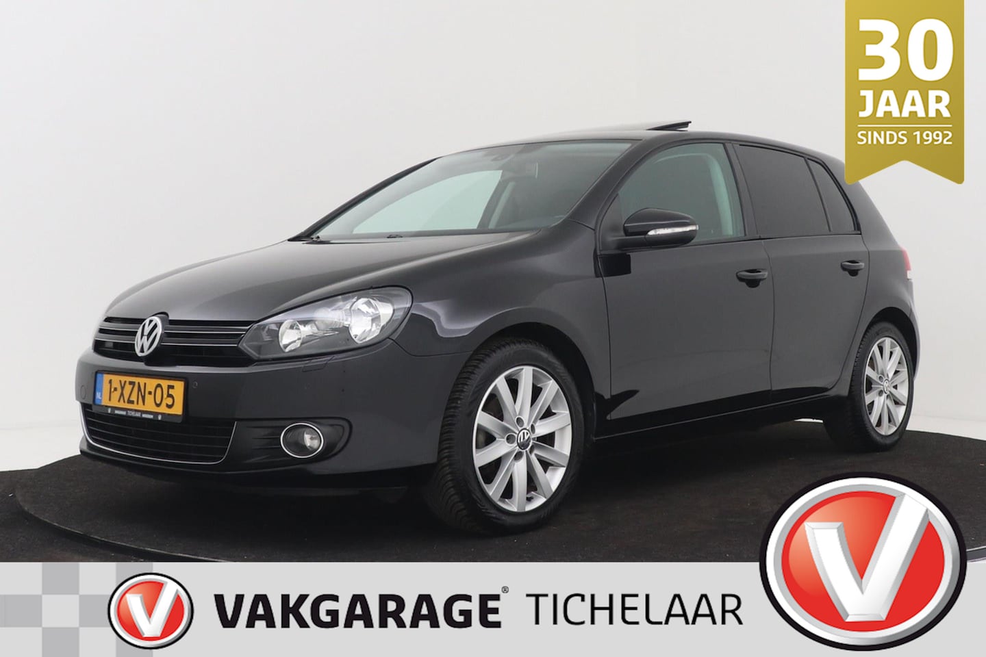 Volkswagen Golf - 1.4 TSI Highline | Nieuwe APK | Navigatie | PDC | Panoramadak | Stoelverwarming | Climate - AutoWereld.nl