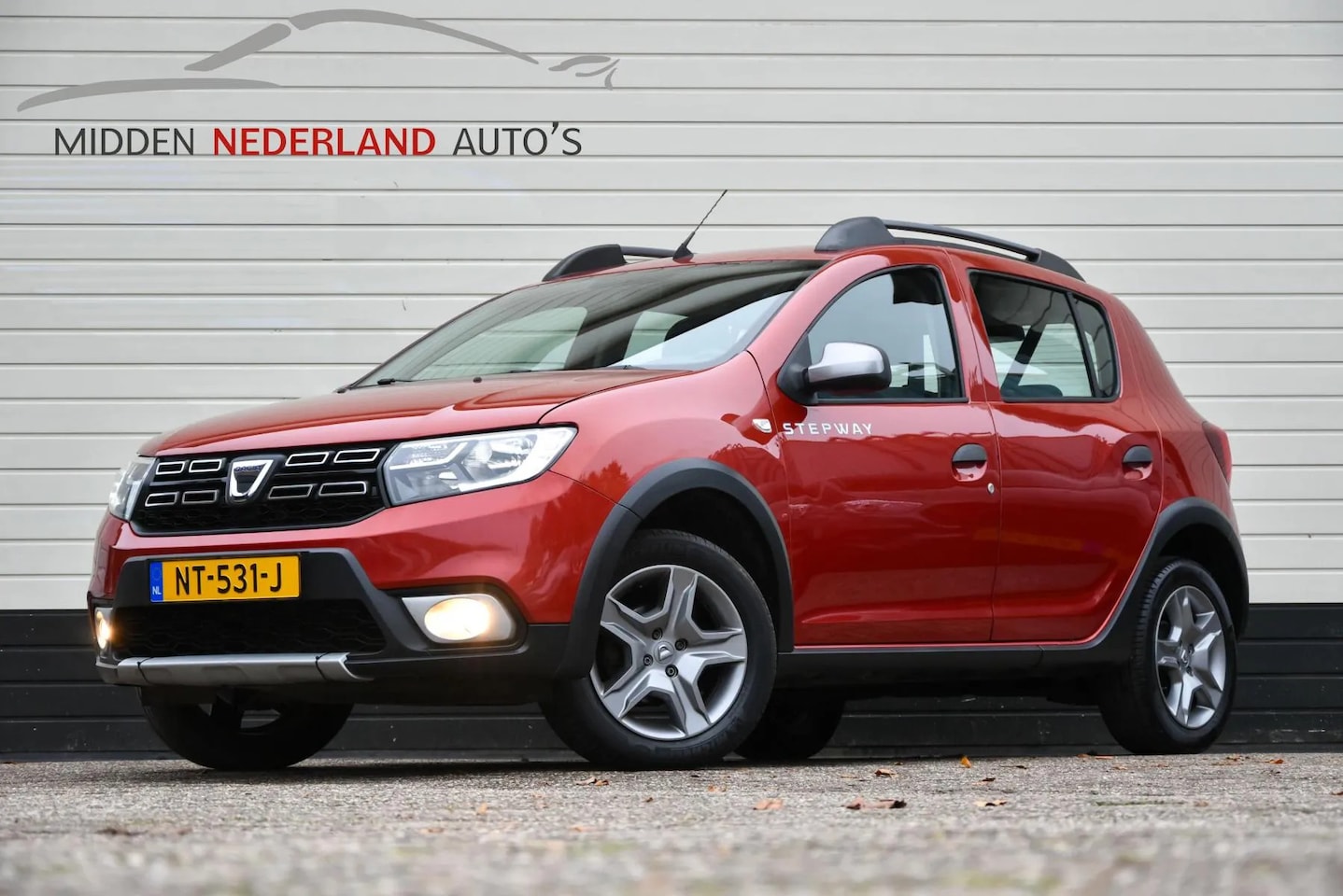 Dacia Sandero Stepway - 0.9 TCe Bi-Fuel SL * LPG * DEALER ONDERHOUD * - AutoWereld.nl