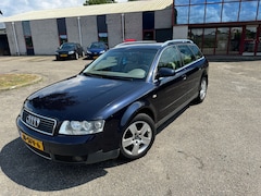 Audi A4 Avant - 2.4 Exclusive