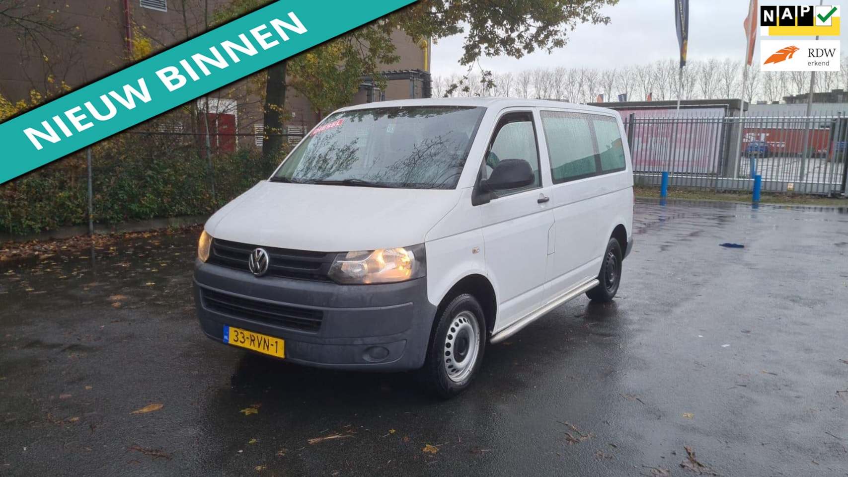 Volkswagen Transporter Kombi - 2.0 TDI L1H2 Trendline 2.0 TDI L1H2 Trendline - AutoWereld.nl