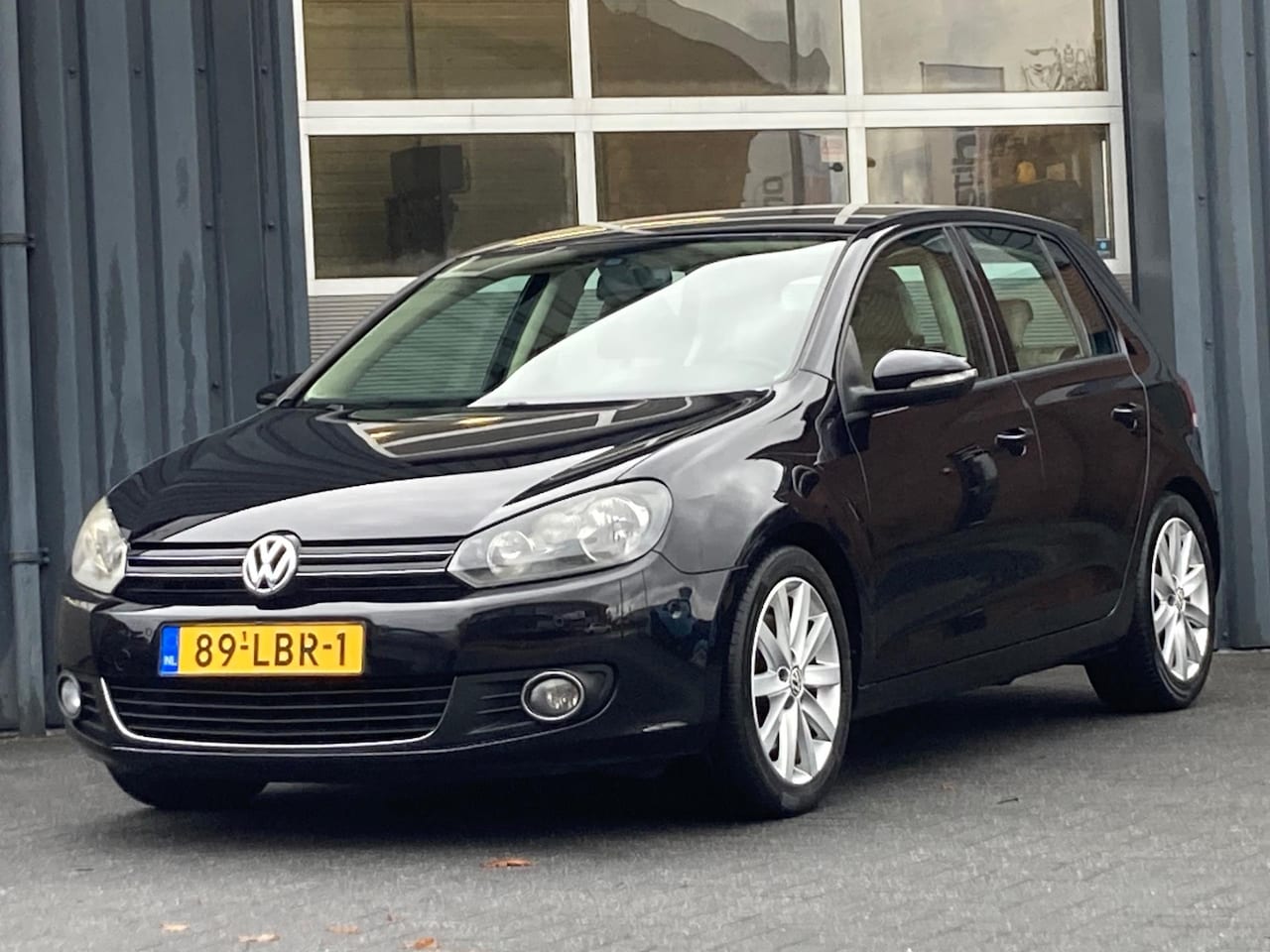 Volkswagen Golf - 1.4 TSI Highline Leder Navi Cruise Dealer onderhouden - AutoWereld.nl