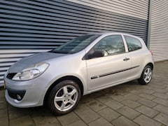 Renault Clio - 1.2-16V Special Line Leder NAP