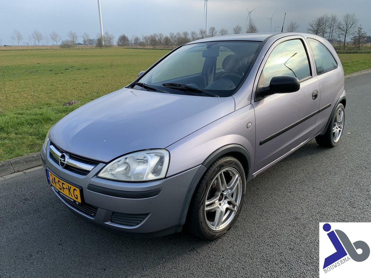 Opel Corsa - 3e eigenaar, APK 11-3-2025, Lichtmetaal, Inruil mogelijk! 1.2-16V Essentia - AutoWereld.nl