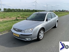 Ford Mondeo - 1.8 Leer, Stoelverwarming, Clima, PDC, Navi, Trekhaak, inruil mogelijk 1.8-16V Platinum