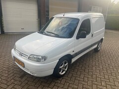 Citroën Berlingo - 1.1i 600 BENZINE