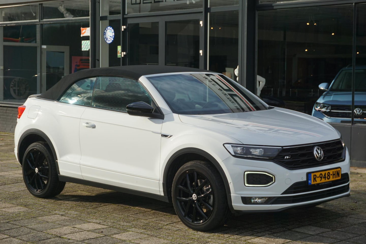 Volkswagen T-Roc Cabrio - 1.5 TSI R-Line 1.5 TSI R-Line - AutoWereld.nl