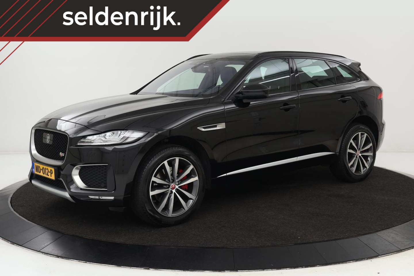 Jaguar F-Pace - 3.0 S AWD 30d | Panoramadak | Head-Up | Trekhaak | Stoelverwarming | Leder | Meridian | Ke - AutoWereld.nl