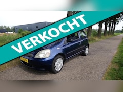 Toyota Yaris - 1.0-16V VVT-i Luna met nieuwe Apk..inruil mogelijk