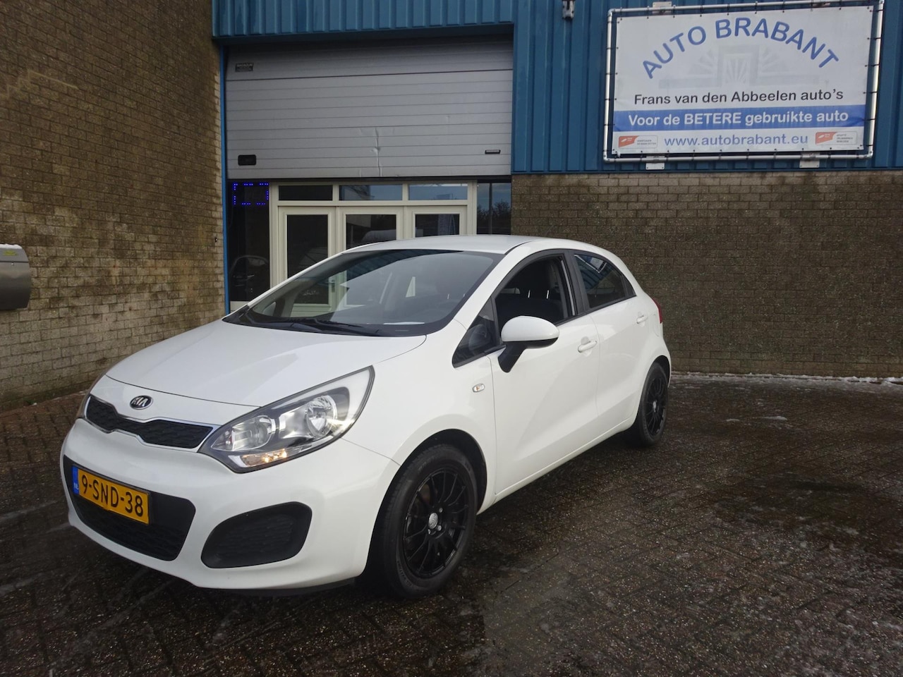 Kia Rio - 1.2 CVVT Comfort Pack 1.2 CVVT Comfort Pack - AutoWereld.nl