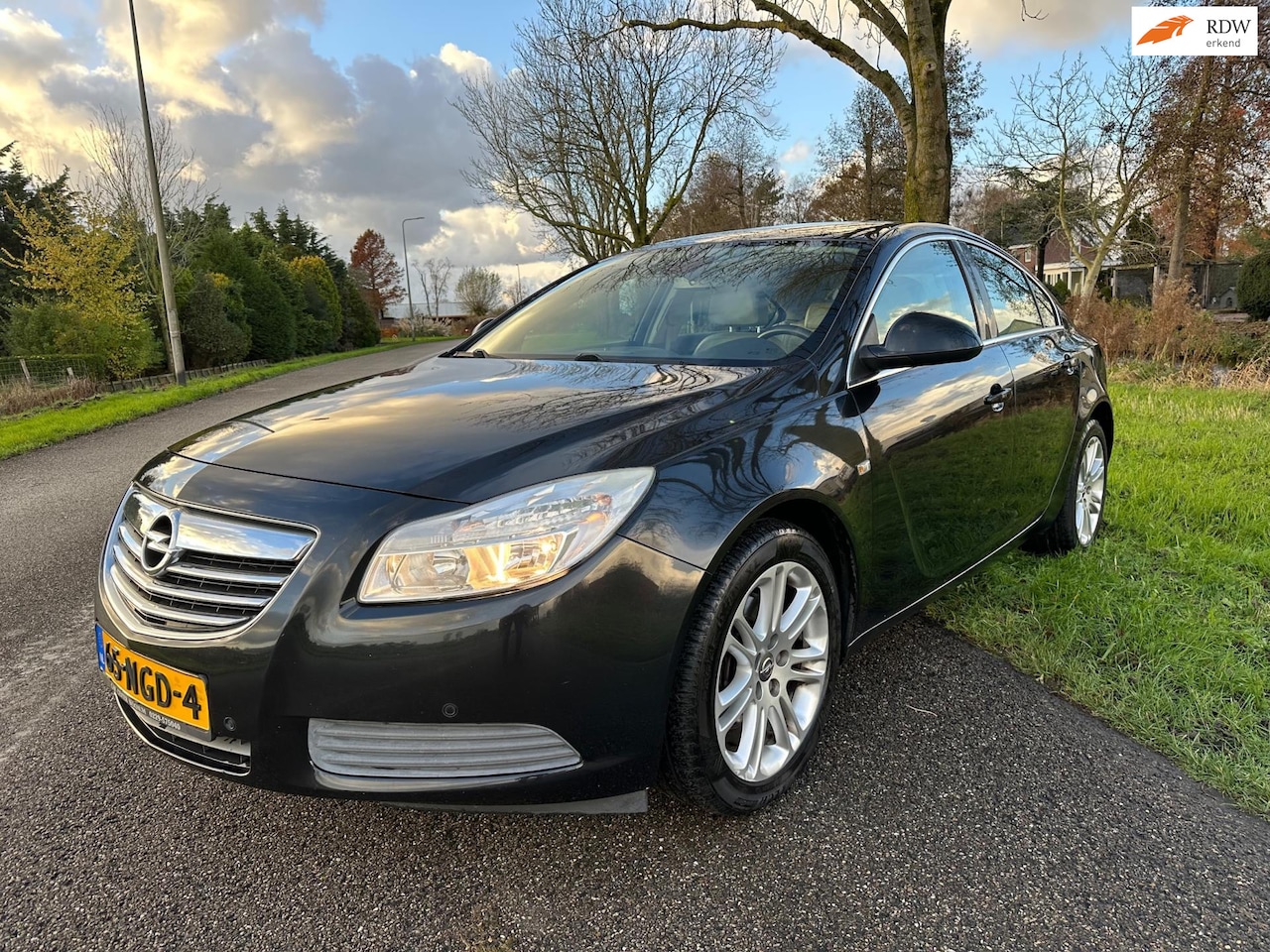 Opel Insignia - 1.6 T Edition|leder|origineel Nl|180pk! - AutoWereld.nl