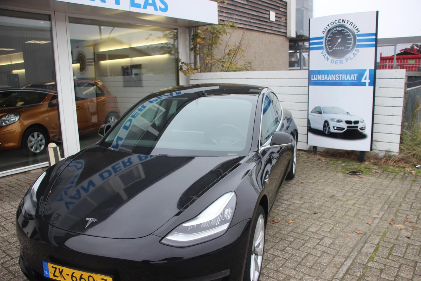 Tesla Model 3 - Standard RWD Plus 60 kWh - AutoWereld.nl