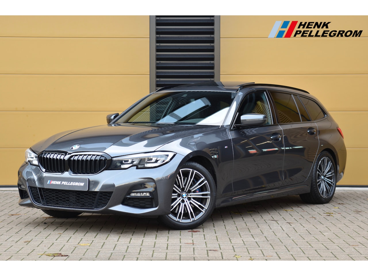 BMW 3-serie Touring - 330i Executive Edition * M Sportpakket * HIFI * Panorama dak * Apple CarPlay * DAB * - AutoWereld.nl