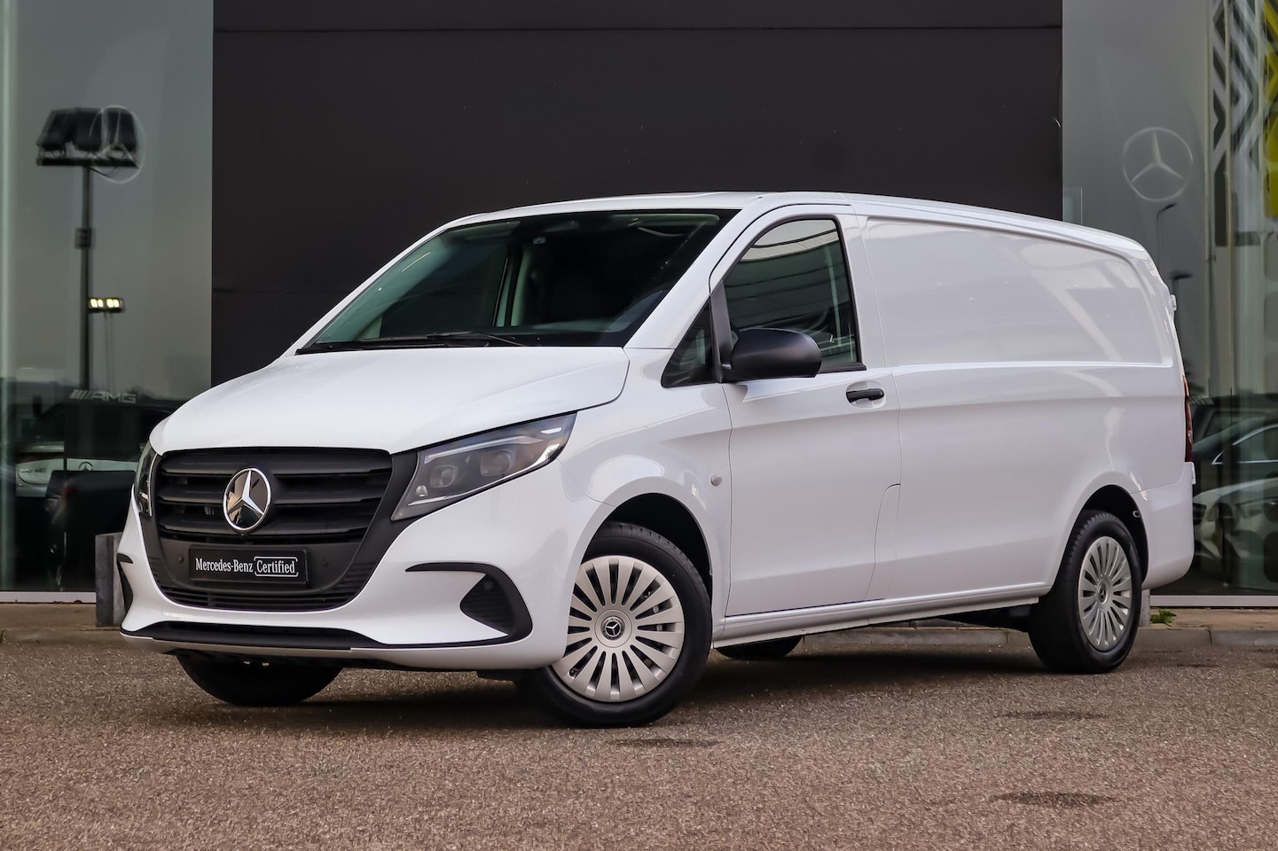 Mercedes-Benz Vito - 116 L2 Automaat Pro | Trekhaak | Standkachel | Stoelverwarming - AutoWereld.nl