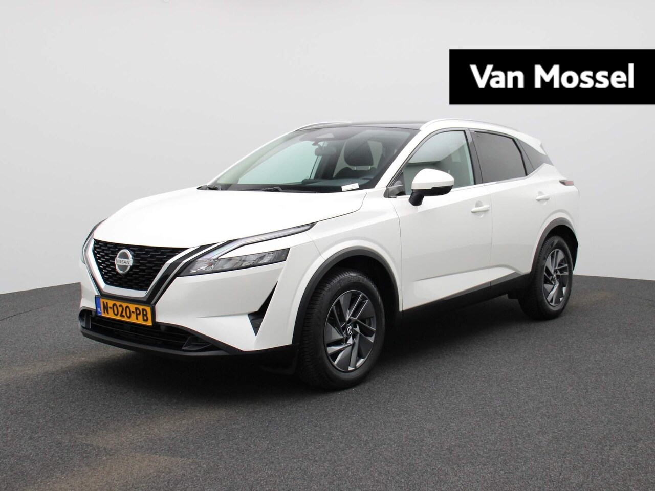 Nissan Qashqai - 1.3 MHEV Acenta | Navi | Pano | ECC | PDC | LMV | Cam | - AutoWereld.nl