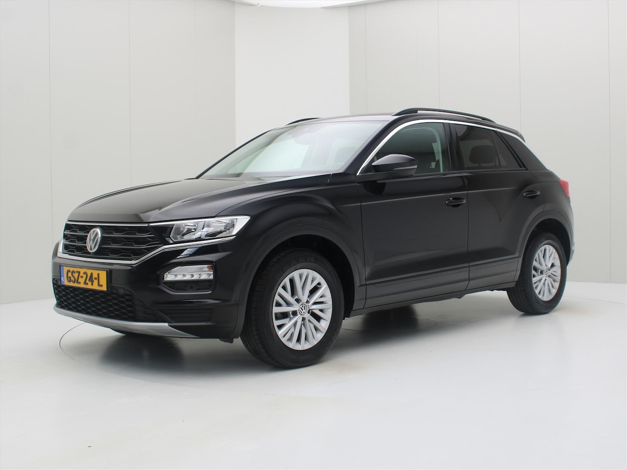 Volkswagen T-Roc - 1.0 TSI 115pk 6-bak Style Business [ PANODAK+CAMERA+CARPLAY+ACC+CLIMAAT+NAVIGATIE+PDC ] - AutoWereld.nl