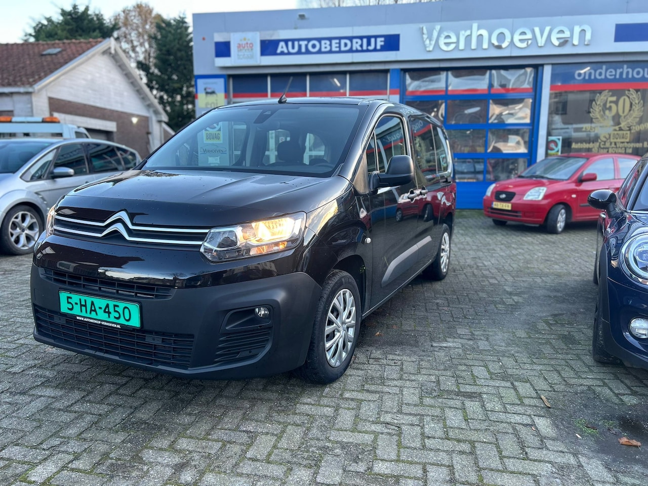 Citroën Berlingo XL - 1.2 PureTech Feel 7p. 7 Persoons , incl afleverinsbeurt en bovaggarantie. - AutoWereld.nl