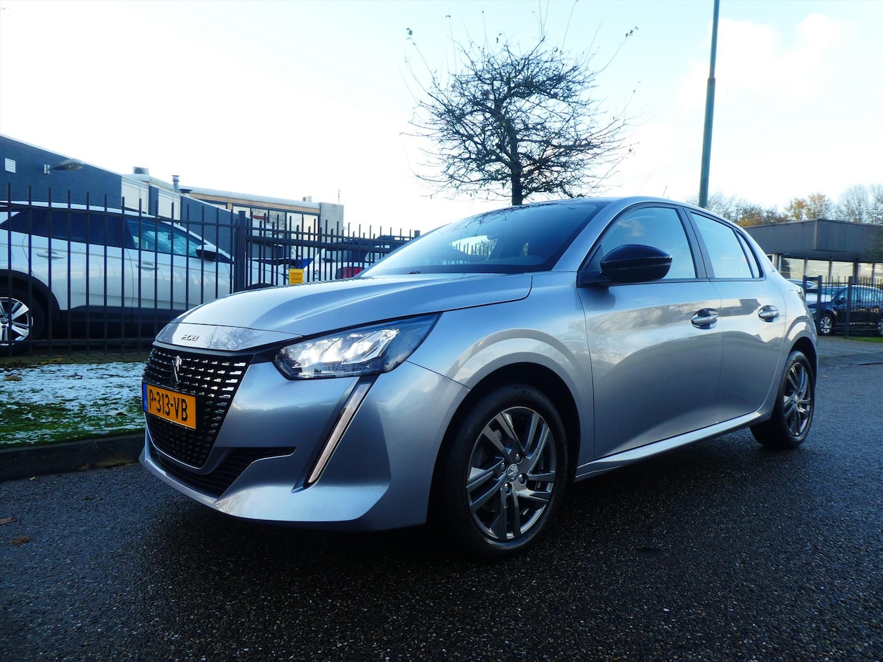 Peugeot 208 - 1.2 PureTech 100pk Active Pack Multi Media - AutoWereld.nl