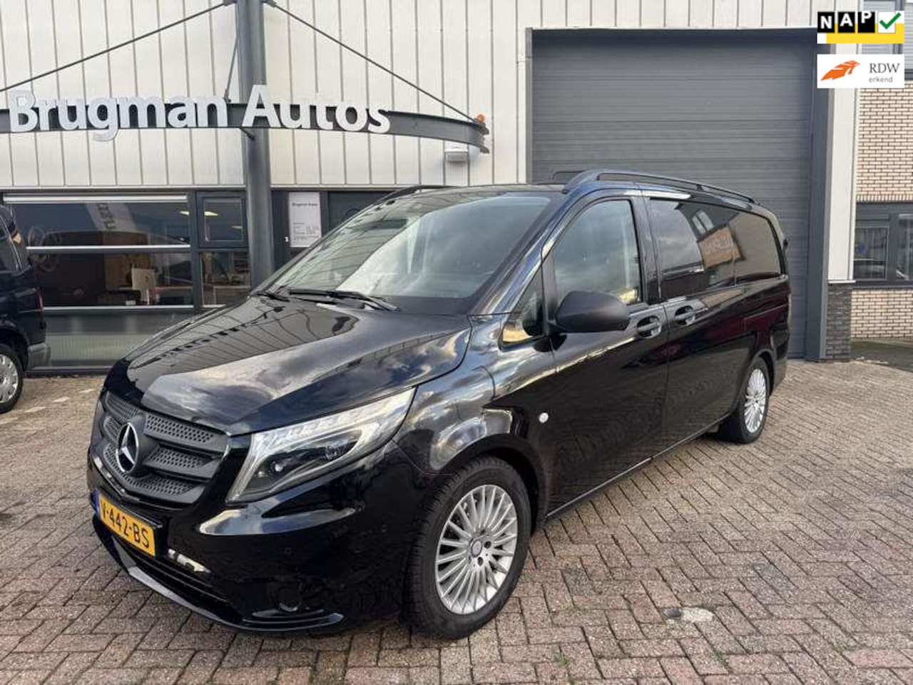 Mercedes-Benz Vito - 119 CDI Lang 2 x schuifdeur 190 pk!!! - AutoWereld.nl