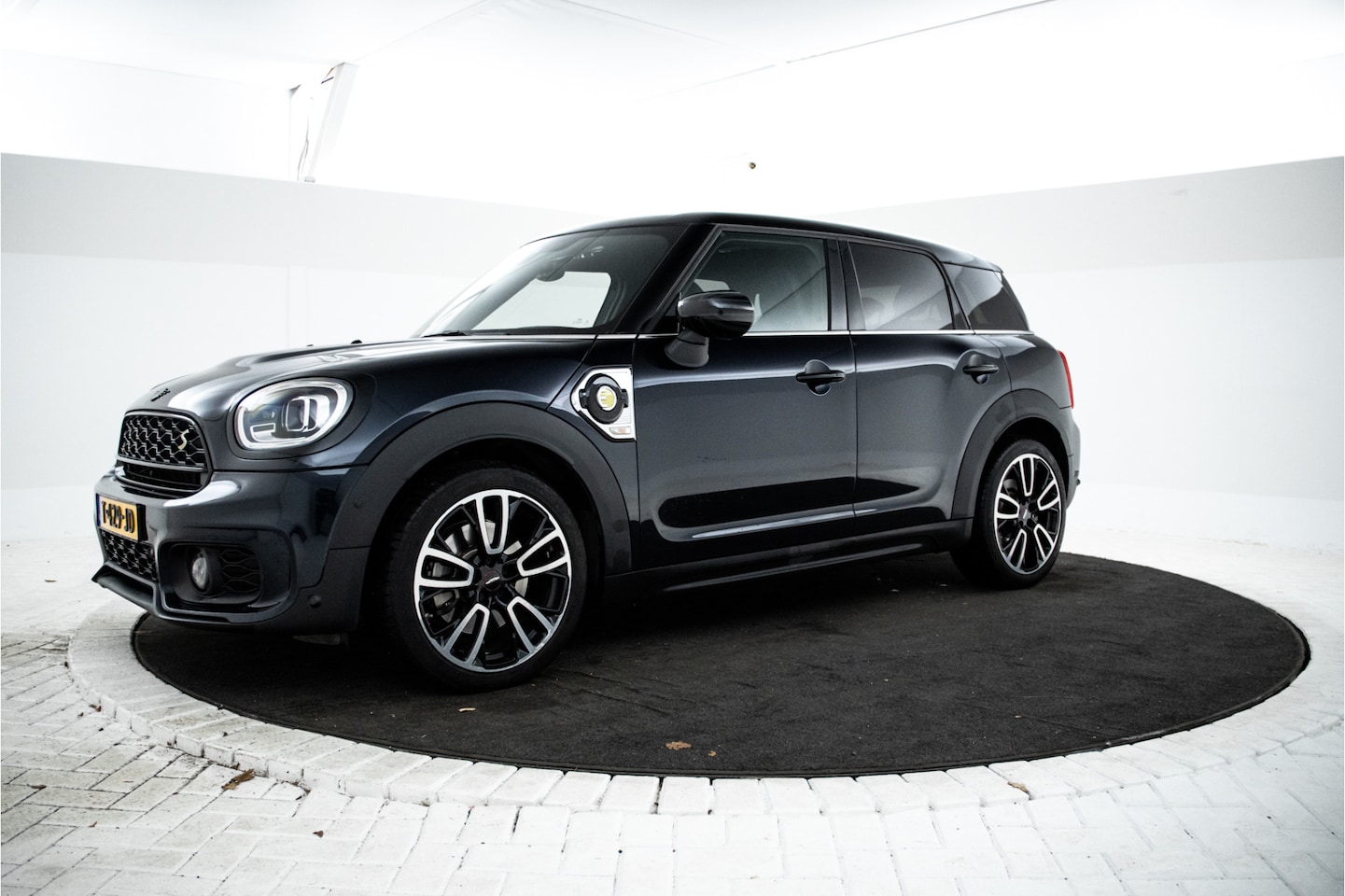 MINI Countryman - Mini 2.0 Cooper S E ALL4 John Cooper Works Alle opties, kanon! - AutoWereld.nl