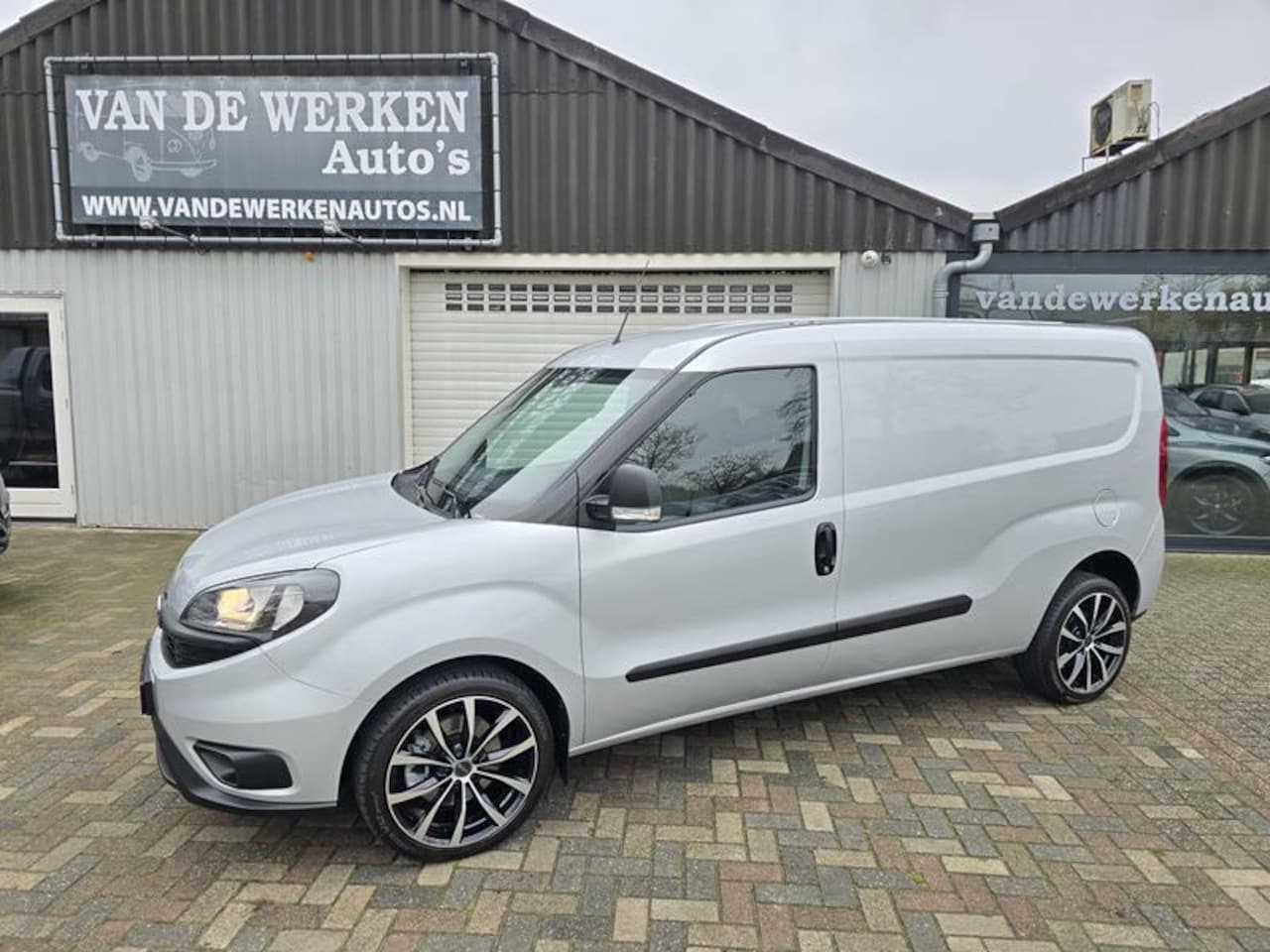 Fiat Doblò Cargo - 1.6 MJ L2H1 Maxi SX Airco|Navi|Cruise|Pdc|Nap!! - AutoWereld.nl