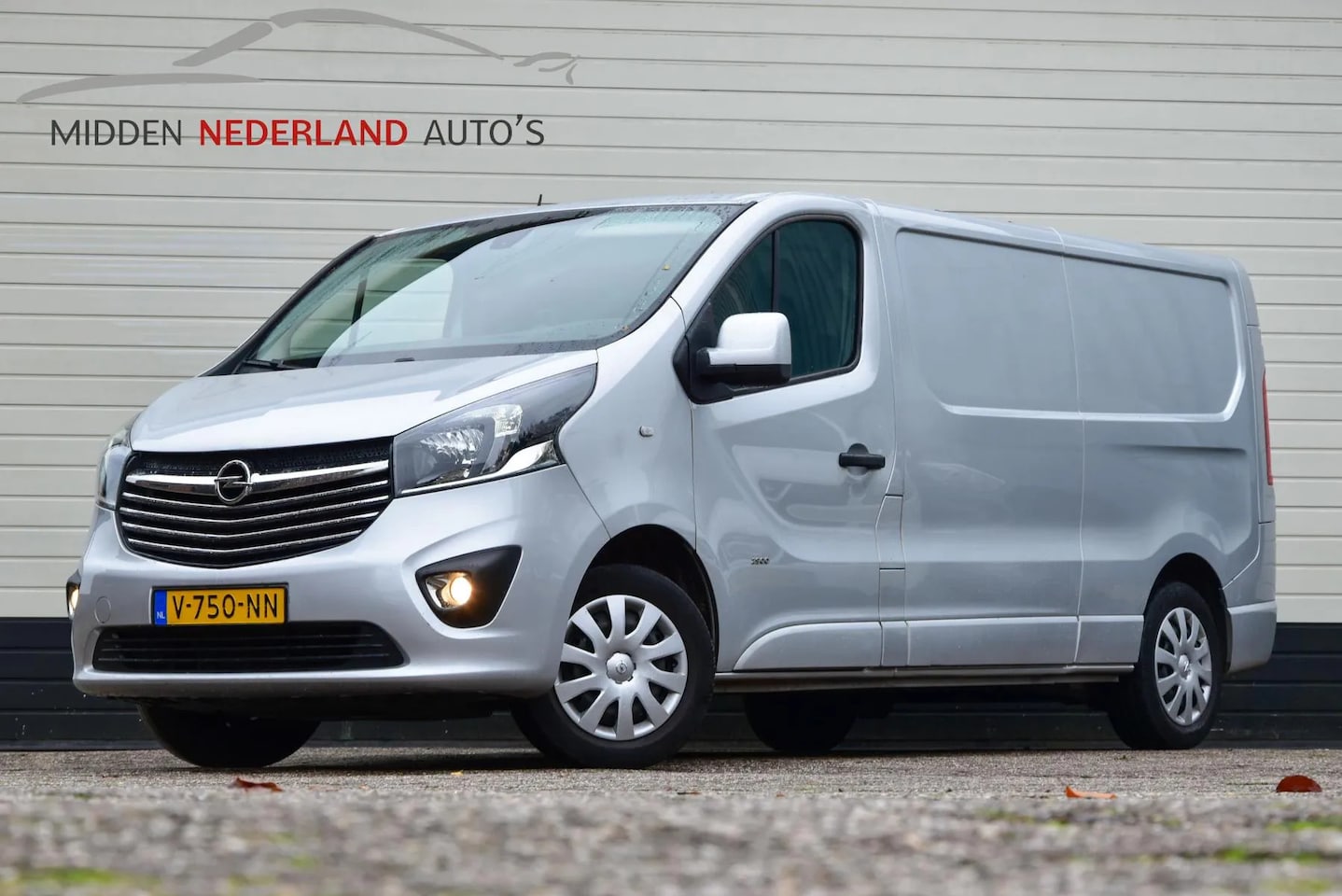 Opel Vivaro - 1.6 CDTI L2H1 Sport * TREKHAAK * GUNSTIGE KM-STAND * - AutoWereld.nl