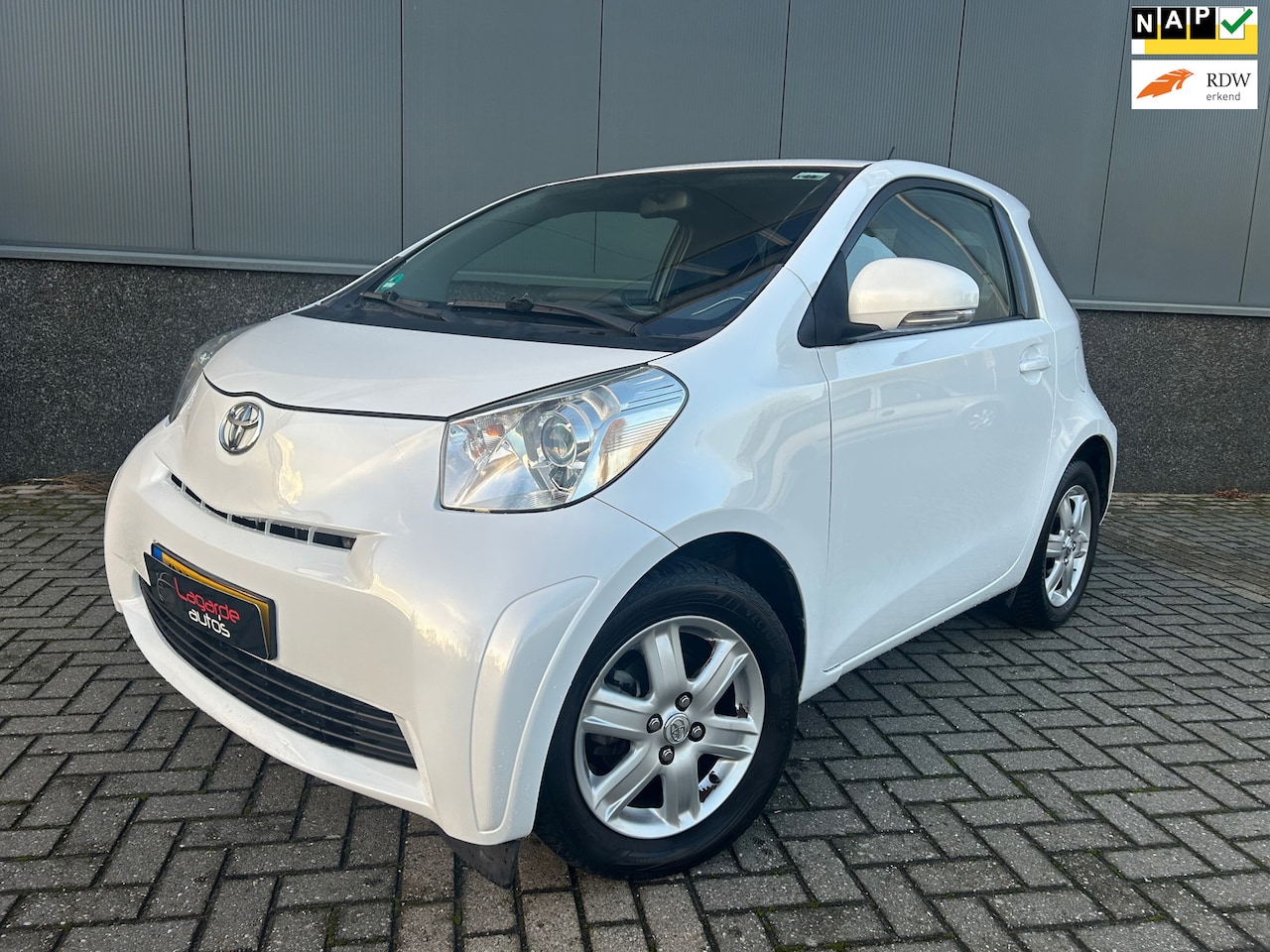 Toyota iQ - 1.0 VVTi Comfort AIRCO , PARELMOER, ENZ !! - AutoWereld.nl