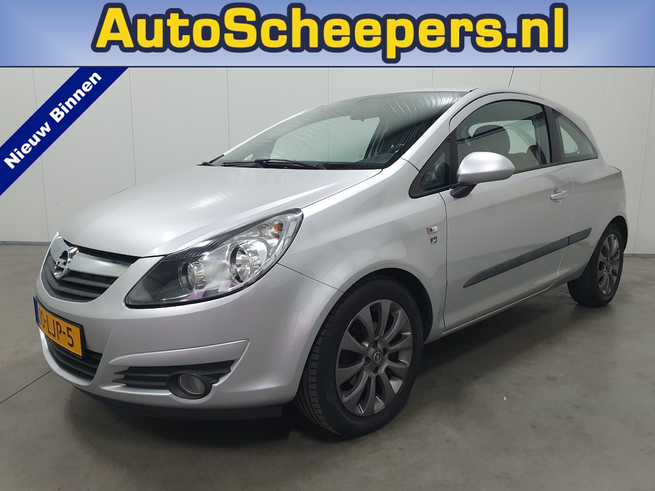 Opel Corsa - 1.2-16V '111' Edition AIRCO/CRUISE/LMV - AutoWereld.nl