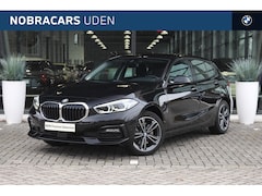 BMW 1-serie - 118i Executive Sport Line Automaat / Sportstoelen / LED / Live Cockpit Professional / Crui