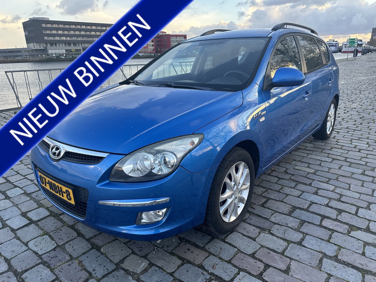 Hyundai i30 CW - 1.6i Blue Dynamic airco/ecc apk nieuwstaat - AutoWereld.nl