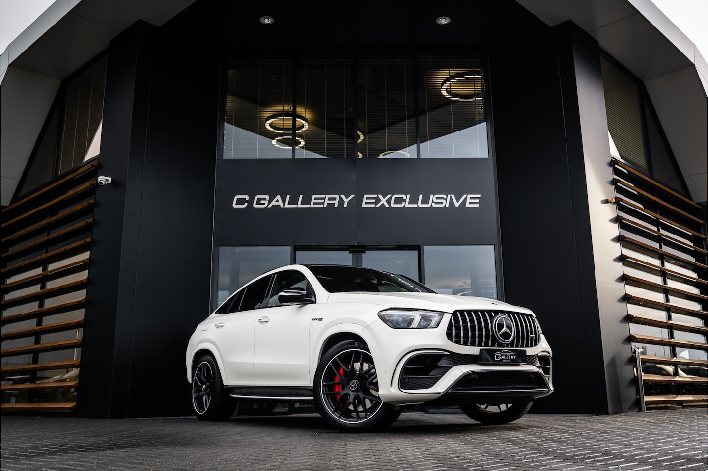 Mercedes-Benz GLE-Klasse Coupé - AMG GLE63 S 4MATIC+ - Panorama | Burmester | Luchtvering | Massage | Stoelkoeling - AutoWereld.nl