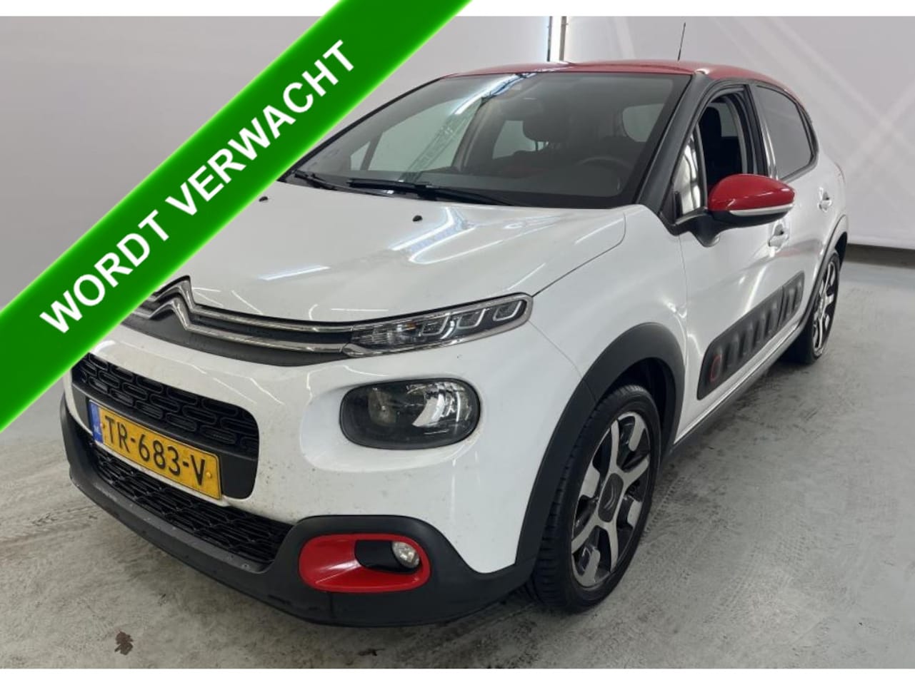 Citroën C3 - 1.2 111Pk Automaat PureTech S&S Business / Navigatie / Pdc.+Camera / Privacy glass / Cruis - AutoWereld.nl