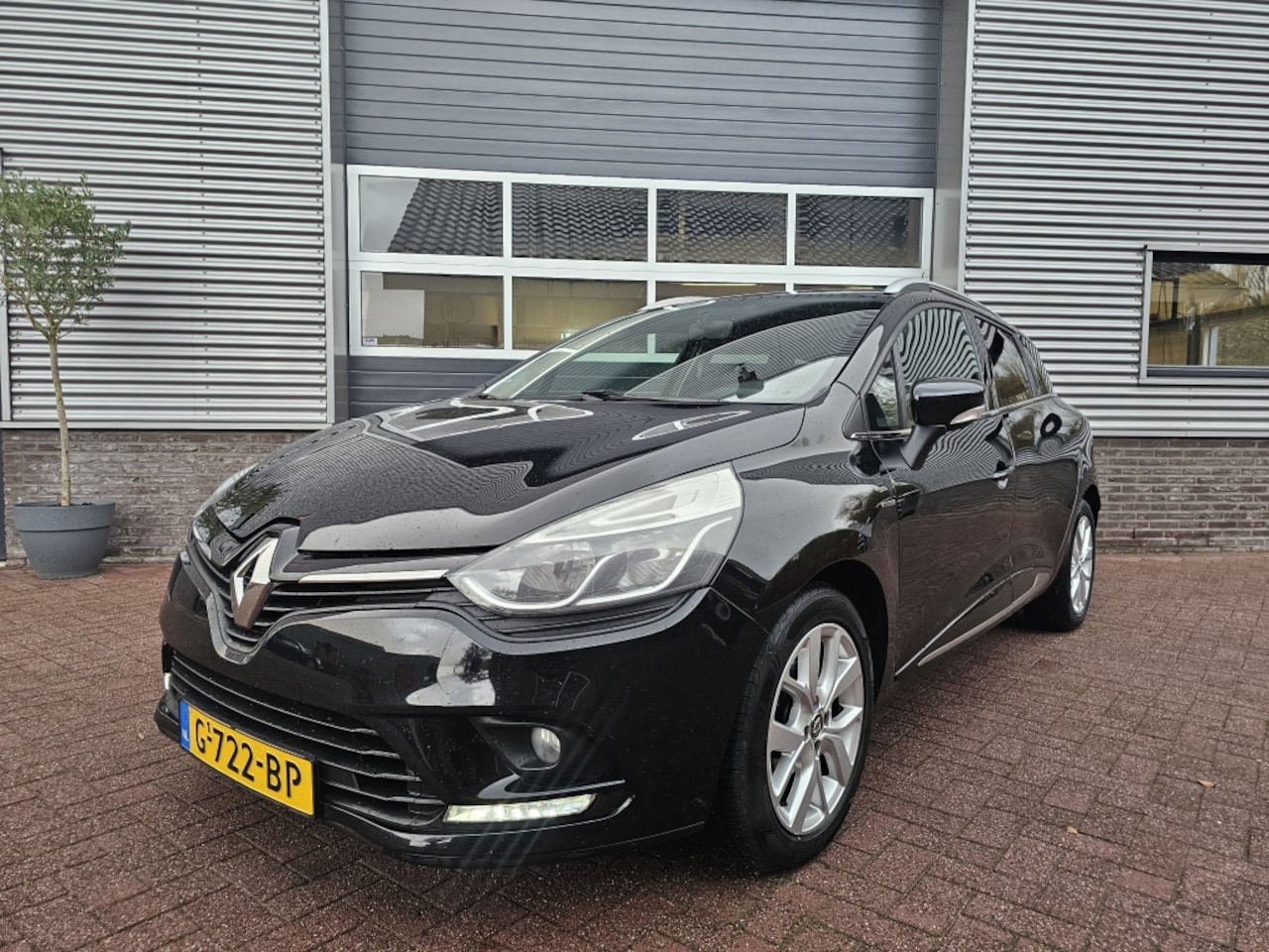 Renault Clio Estate - NL Auto | Airco | LM 0.9 TCe Limited - AutoWereld.nl