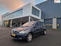 Dacia Logan MCV - 1.6-16V Lauréate 7p. AIRCO 2 X SLEUTELS ELEC.PAKET