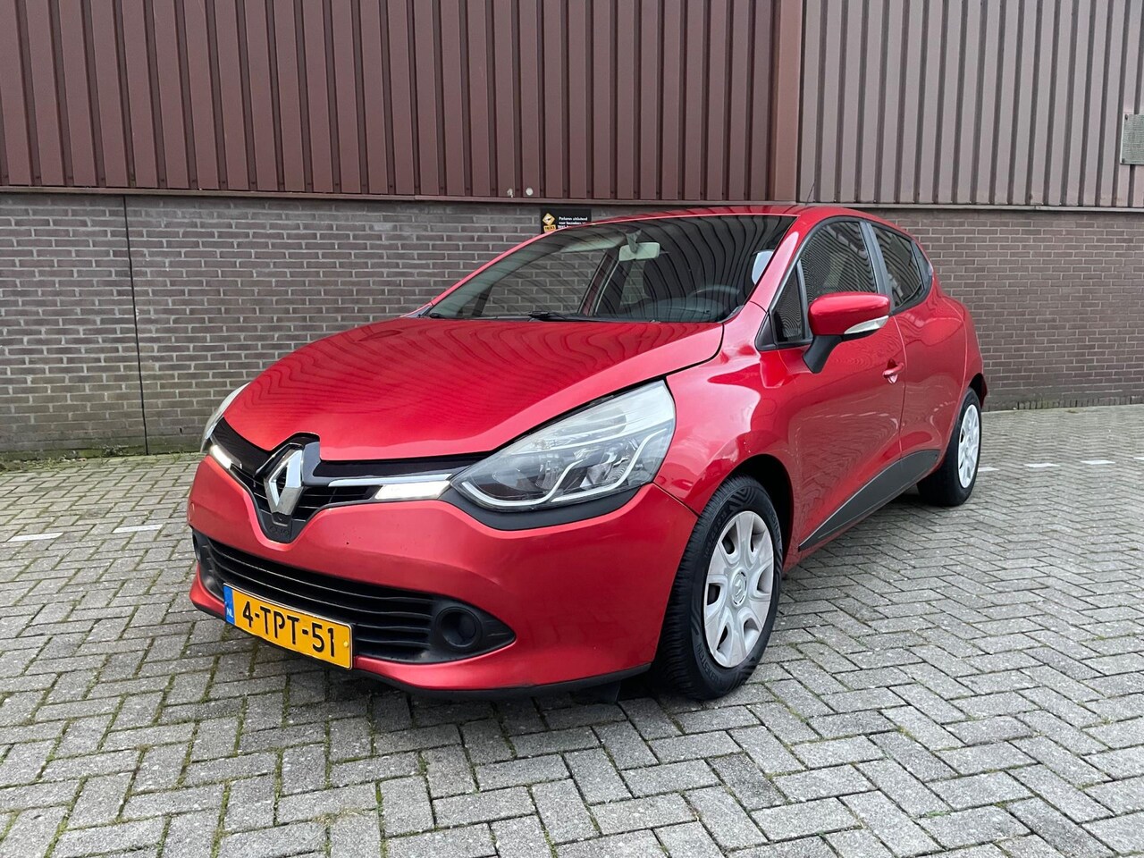 Renault Clio - 0.9 TCe Expression Navi Airco Cruise C. - AutoWereld.nl