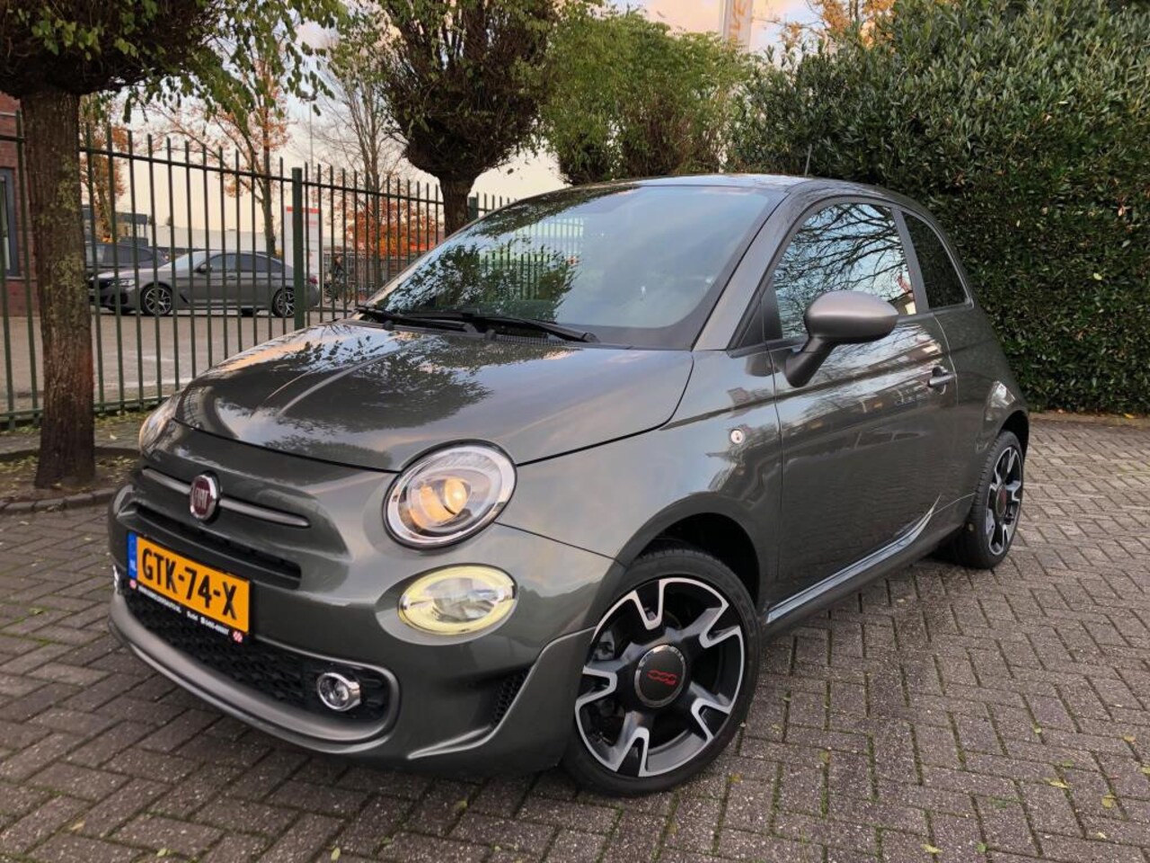 Fiat 500 - 1.2 Sport 1.2 Sport, Apple CarPlay, AIRCO, Cruise Control, Leder/stof interieur, Uconnect, Parkeerse - AutoWereld.nl