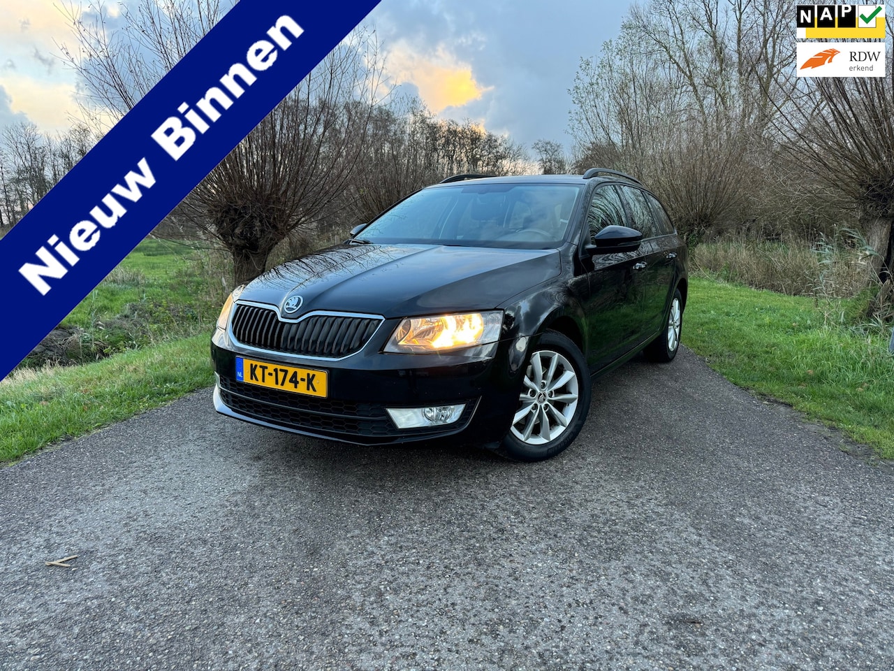 Skoda Octavia Combi - 1.0 TSI Greentech Ambition Business / Navigatie / Cruise Control / Climate Control / LM Ve - AutoWereld.nl