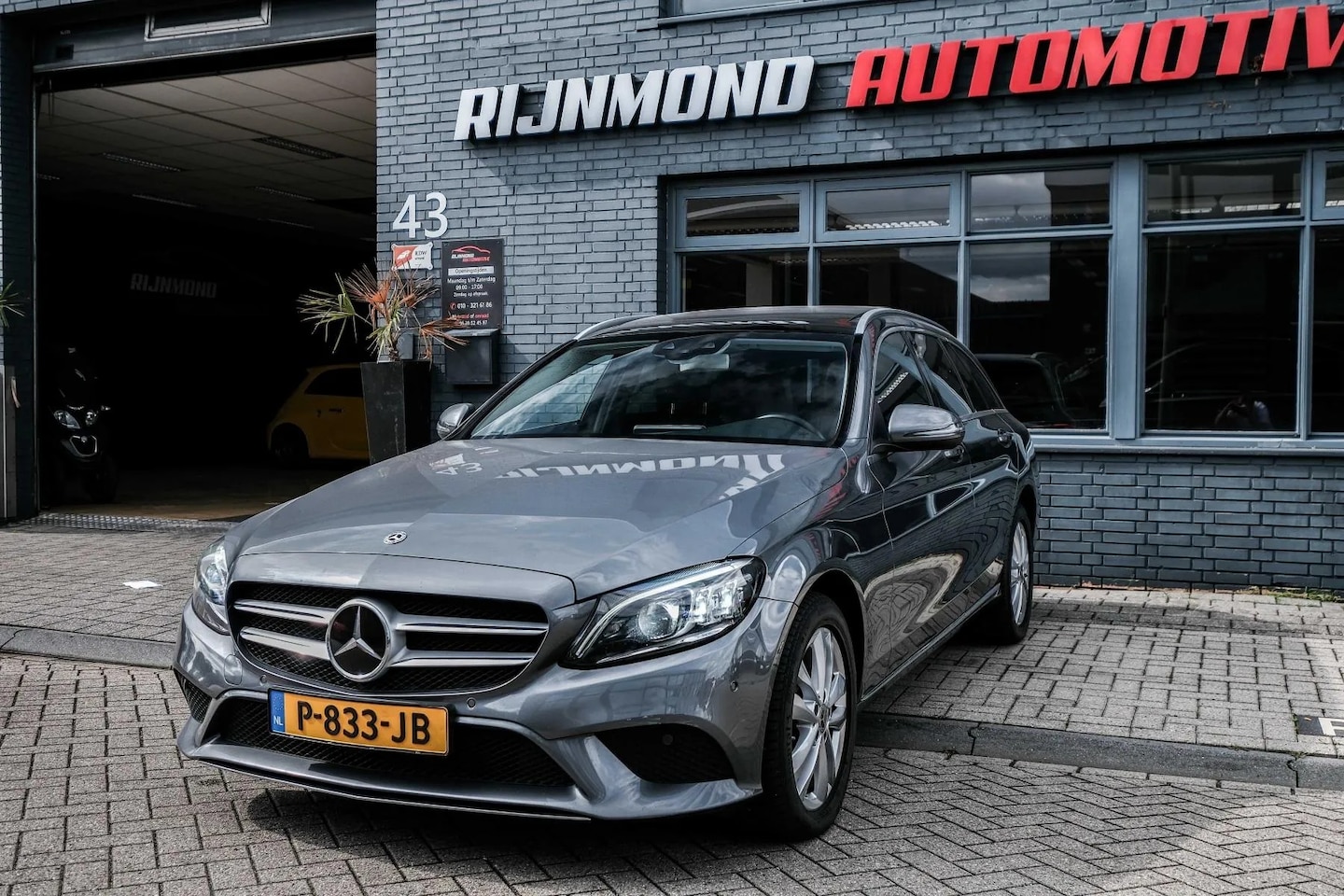 Mercedes-Benz C-klasse Estate - 400 4MATIC Premium Plus |pano|Carplay| - AutoWereld.nl