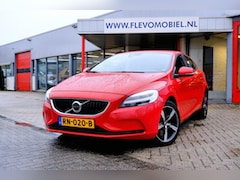 Volvo V40 - 2.0 D3 150pk Nordic+ Leder|Navi|Clima|LMV