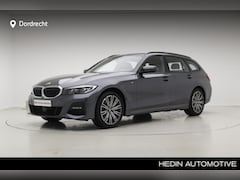 BMW 3-serie Touring - 330e M-Sport | Camera | Stoelverwarming | Active Cruise |