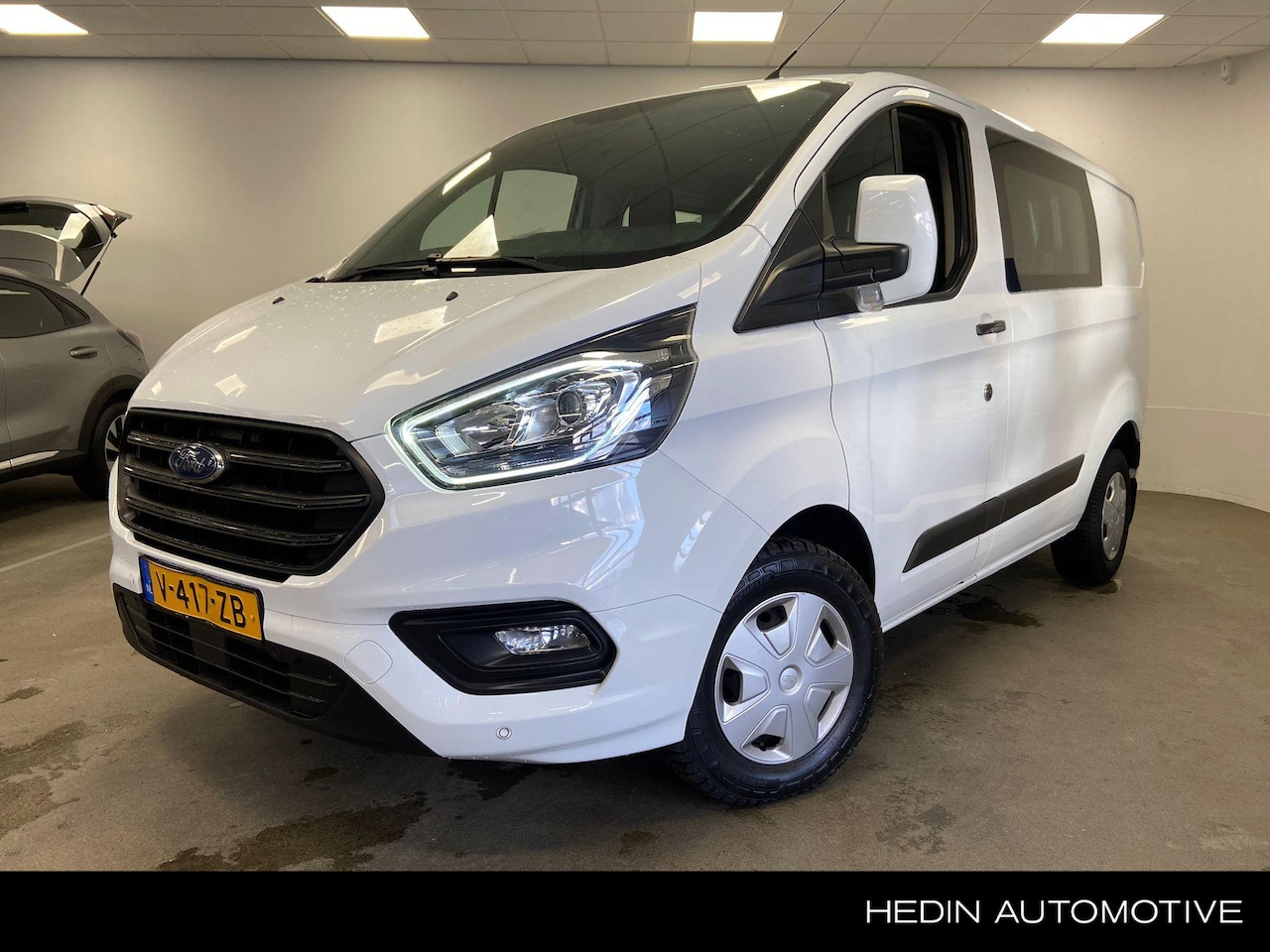 Ford Transit Custom - 300 L1H1 Trend DC | Trekhaak | 6-zits | Airco | Parkeersensoren - AutoWereld.nl