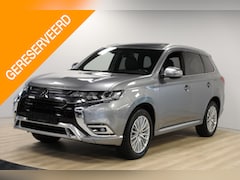 Mitsubishi Outlander - 2.4 PHEV Instyle | Trekhaak afneembaar | Leer | Camera