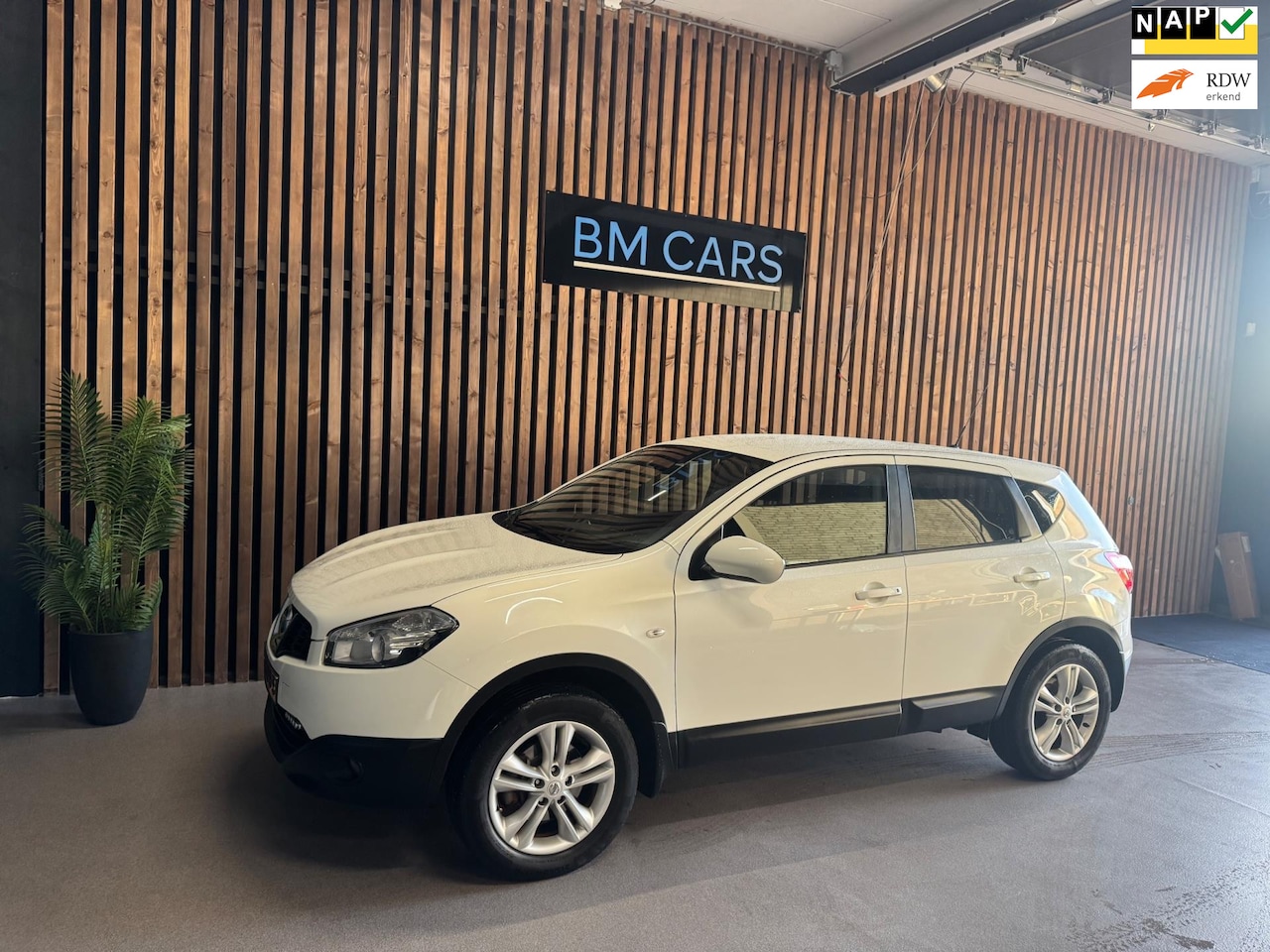 Nissan Qashqai - 1.6 Visia [bj 2010] Airco|Trkhaak|Navi - AutoWereld.nl