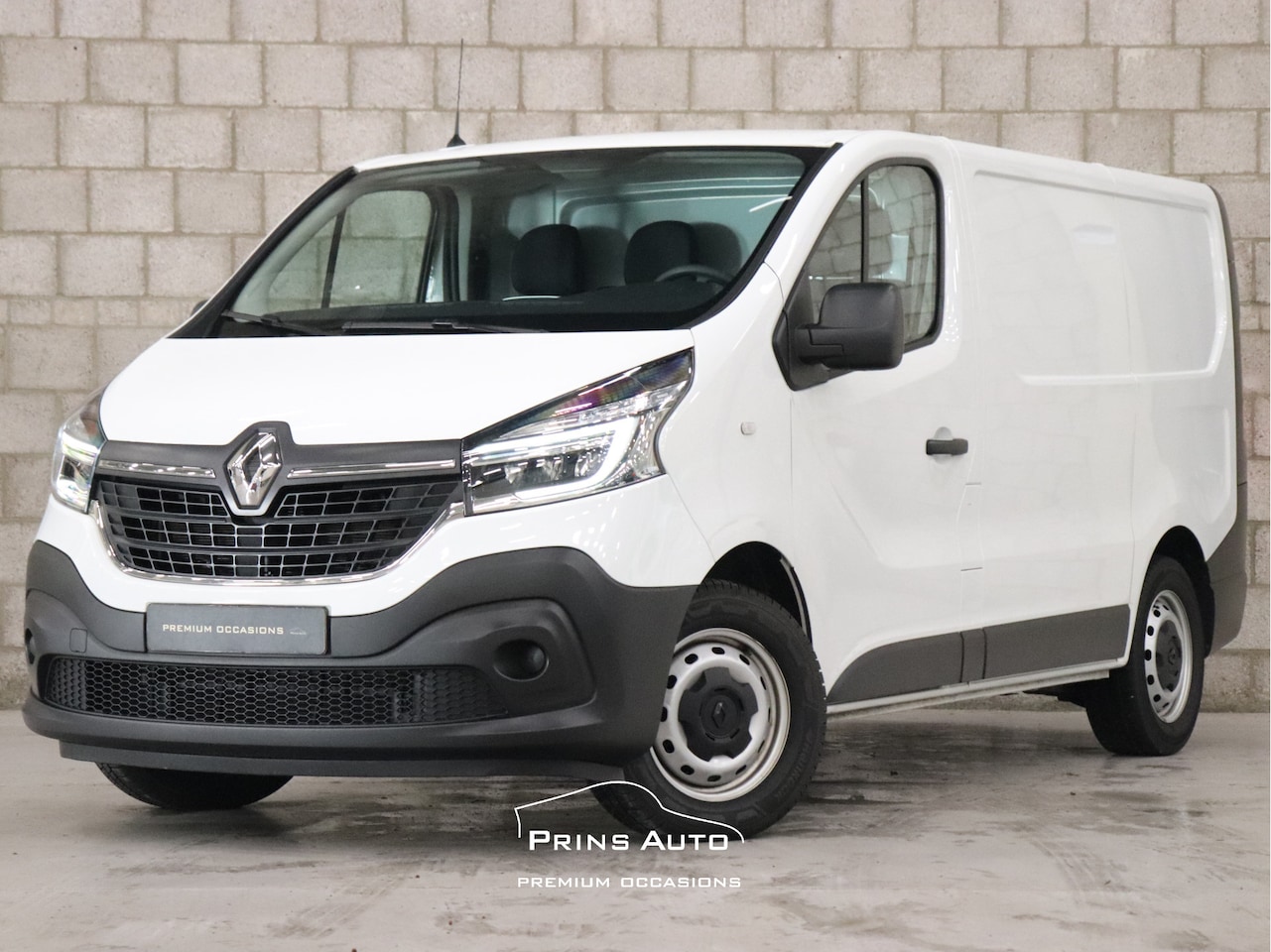 Renault Trafic - 2.0 dCi 120 T29 L1H1 Comfort |CRUISE|NAV|DAB|NAP| - AutoWereld.nl