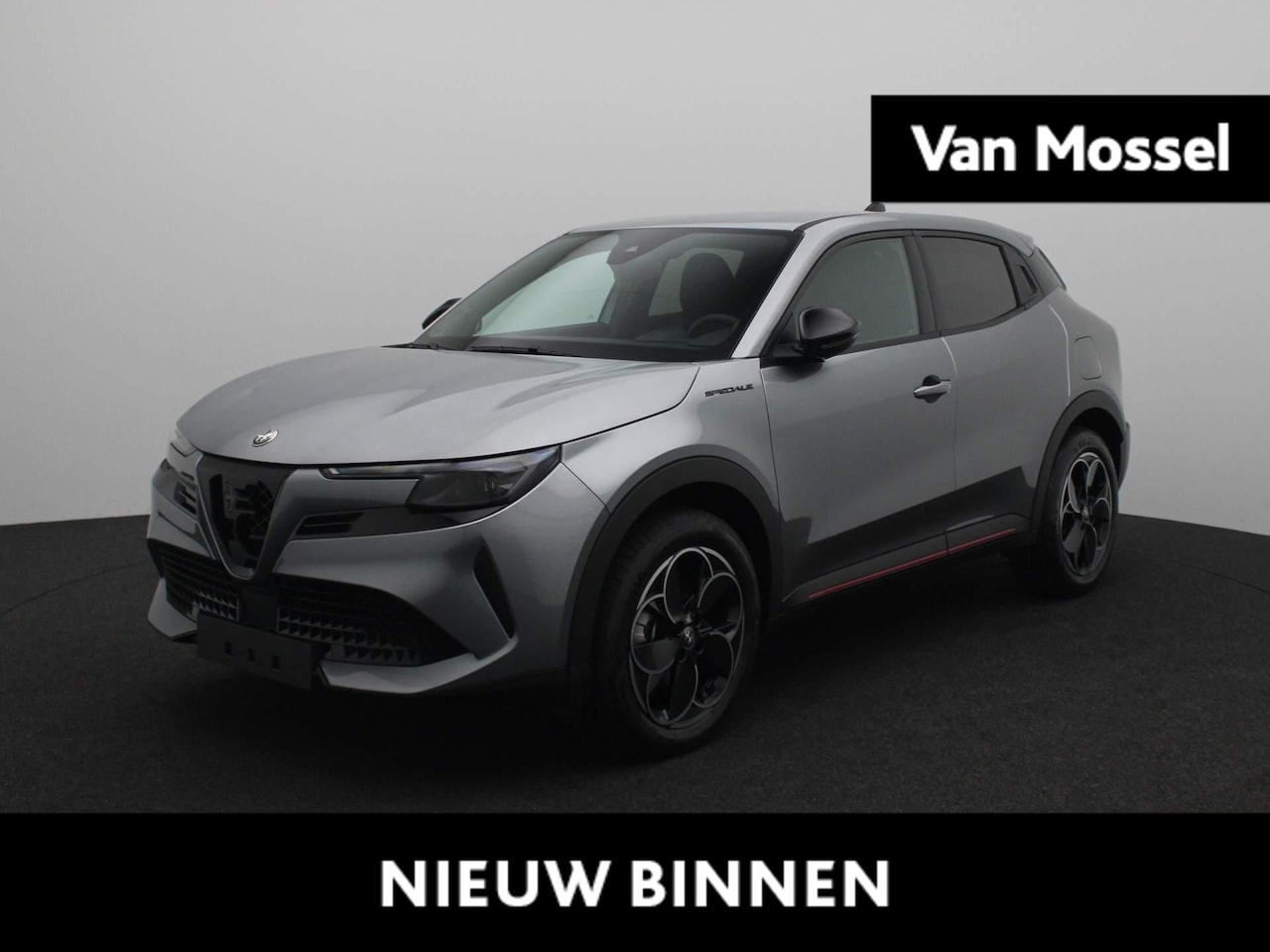 Alfa Romeo Junior - Elettrica Speciale 54 kWh | Direct Leverbaar | Private Lease Vanaf €569,- Per Maand | - AutoWereld.nl