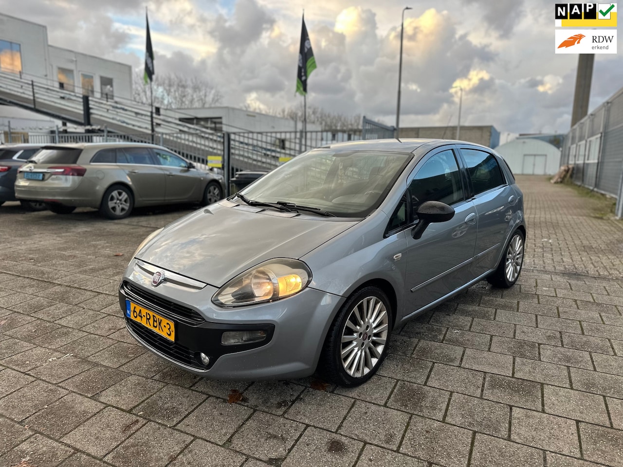 Fiat Punto Evo - 1.3 M-Jet Dynamic 1.3 M-Jet Dynamic ( TURBO DEFECT ) - AutoWereld.nl