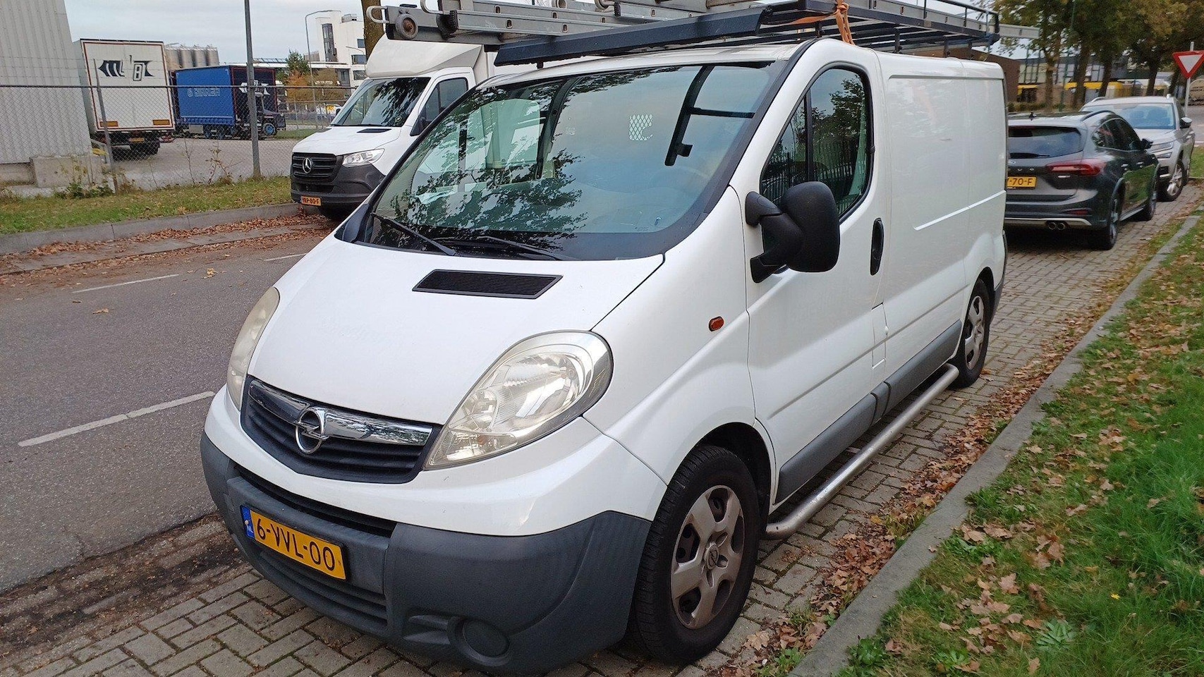 Opel Vivaro - 2.0 CDTI L1H1 | Handel/Export ! | Airco | Trekhaak - AutoWereld.nl