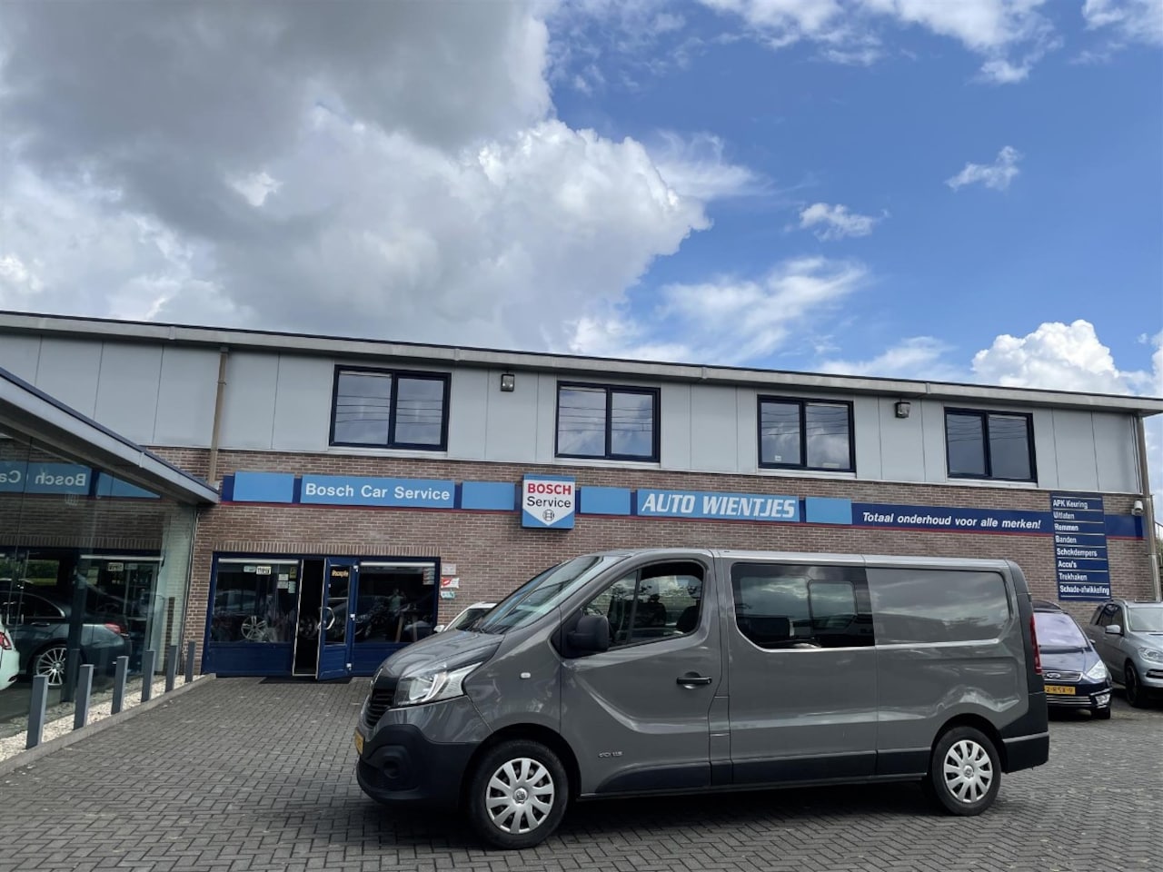 Renault Trafic - 1.6 DCI 85kw | DubCab | L2 Comfort | Airco - AutoWereld.nl