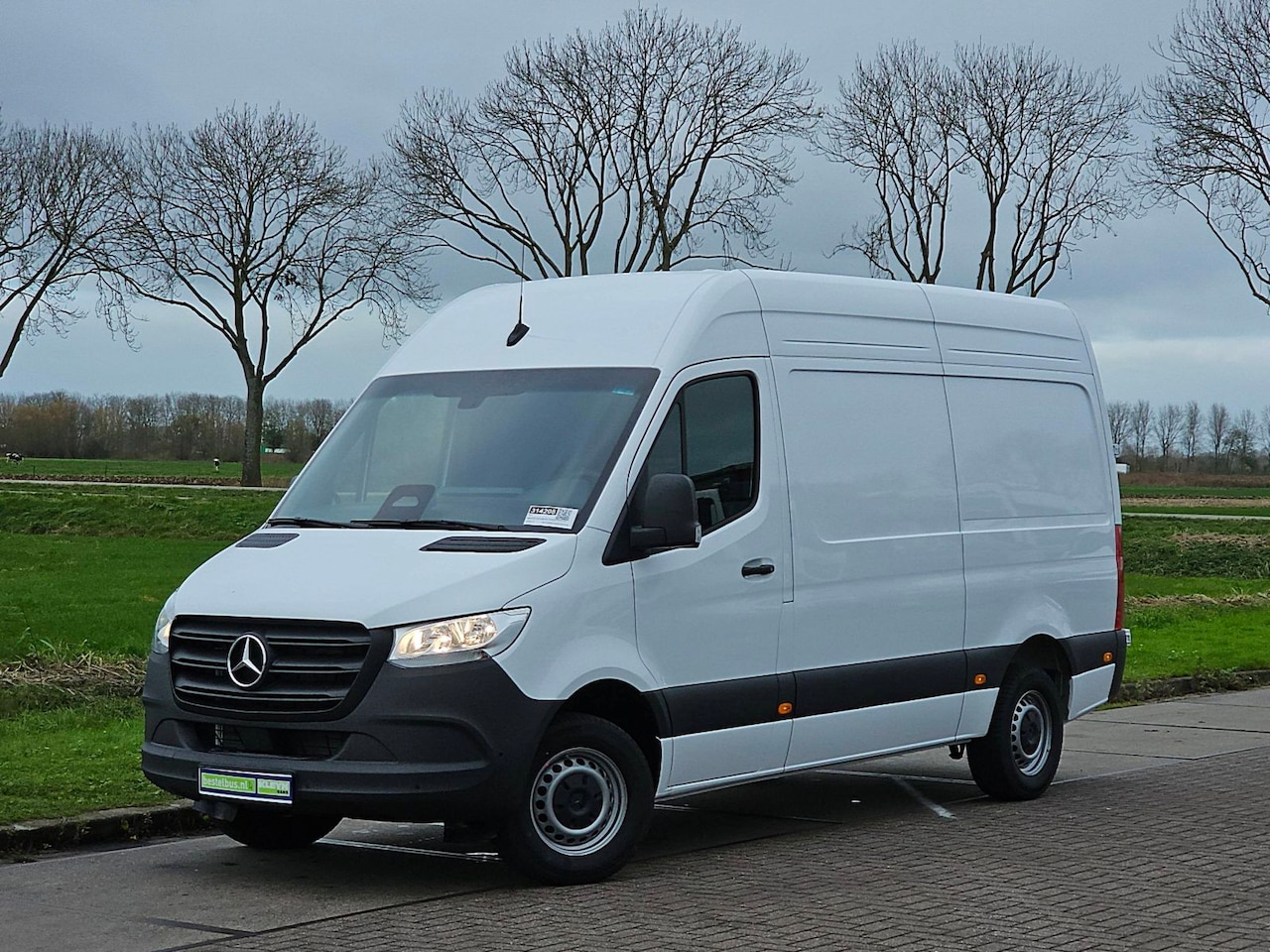 Mercedes-Benz Sprinter - 315 1.9 CDI L2H2 FWD Facelift Mbux10 Automaat RWD 150Pk Nieuw BPM-Vrij Euro6 Trekhaak! - AutoWereld.nl